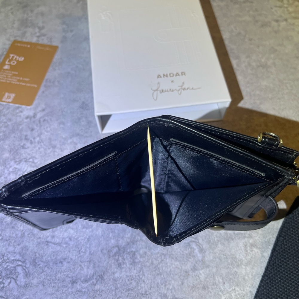Andar x Lauren Jane The Lo Black Wallet - Picture 9 of 13
